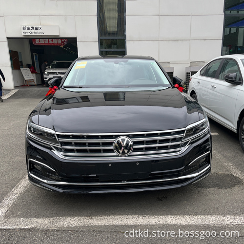 China Saic VW Large Adult Cars Sedan 2.0T 224HP L4 Phideon diesel Petrol 240KM/H Max Speed China Car Fast Shipping
